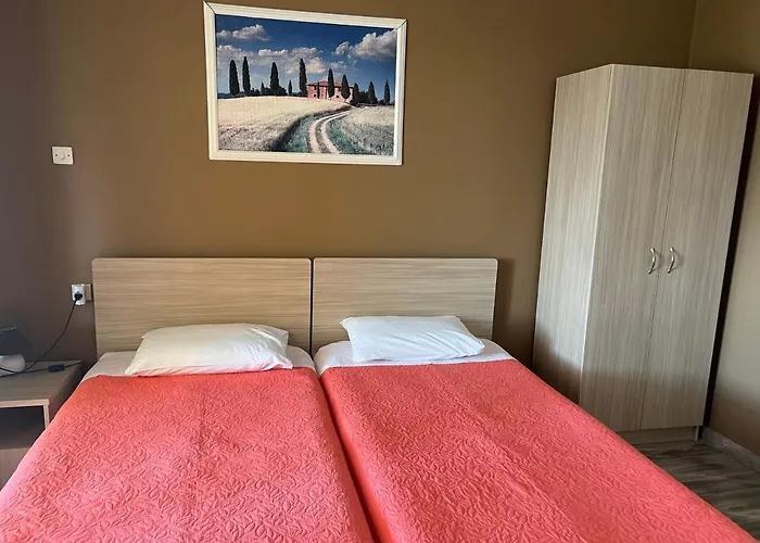 Alexandros Apartments